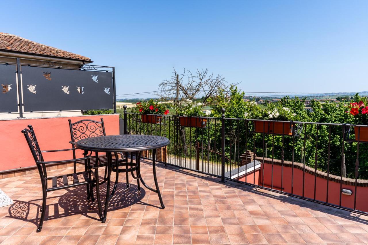 Agriturismo Tenuta La Meridiana Montegrosso dʼAsti Buitenkant foto