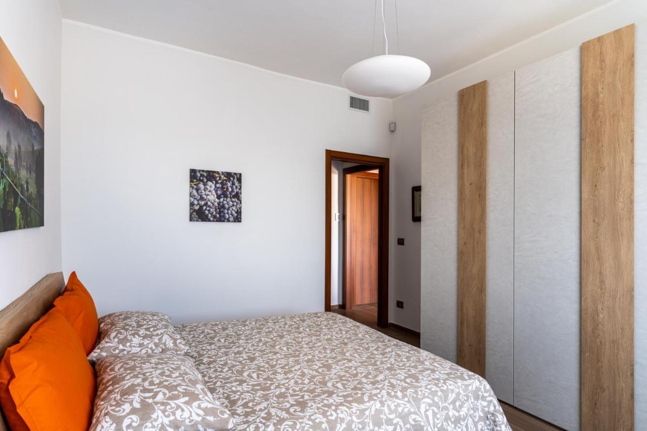 Agriturismo Tenuta La Meridiana Montegrosso dʼAsti Buitenkant foto